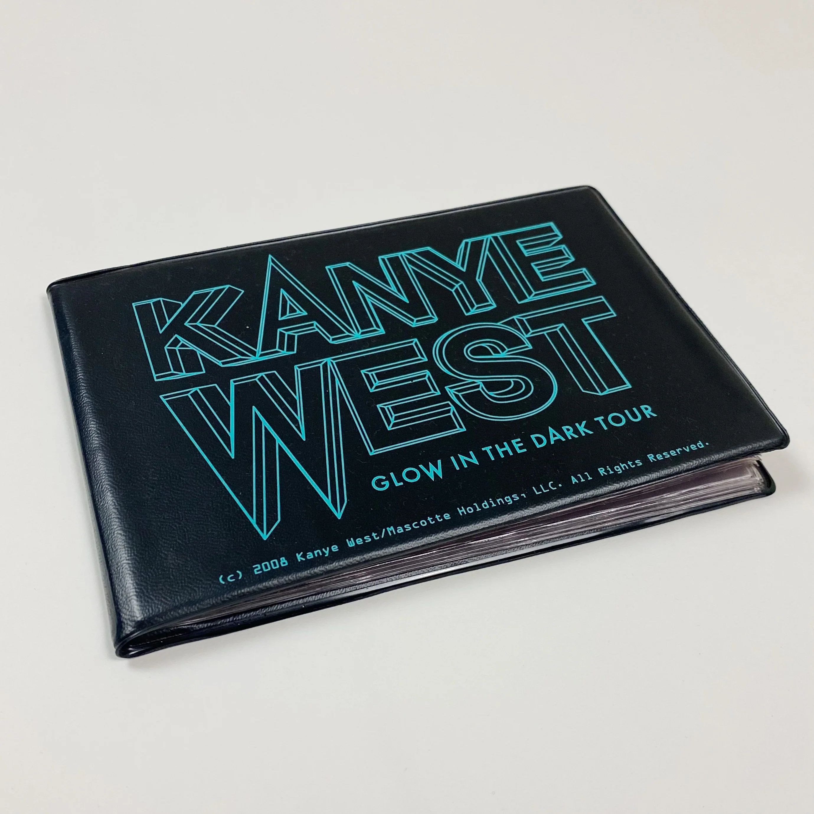Graduation 2008 Glow In The Dark Tour Photo Booklet - Image 3
