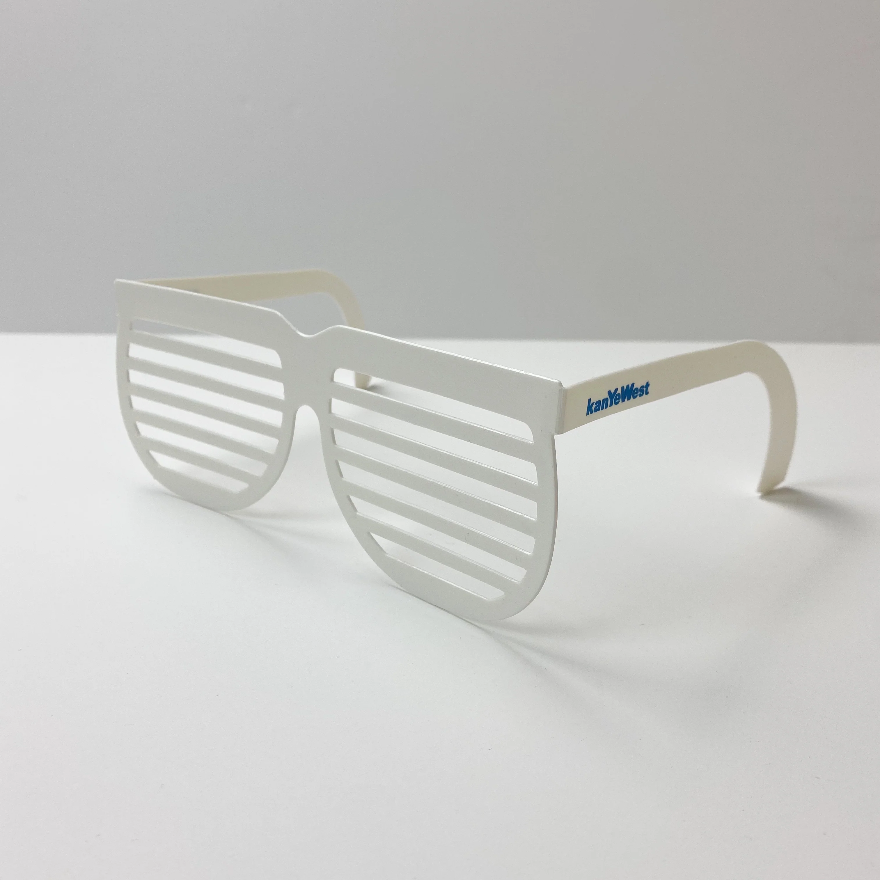 Glow In The Dark Tour 2008 Stronger Shades - Image 3