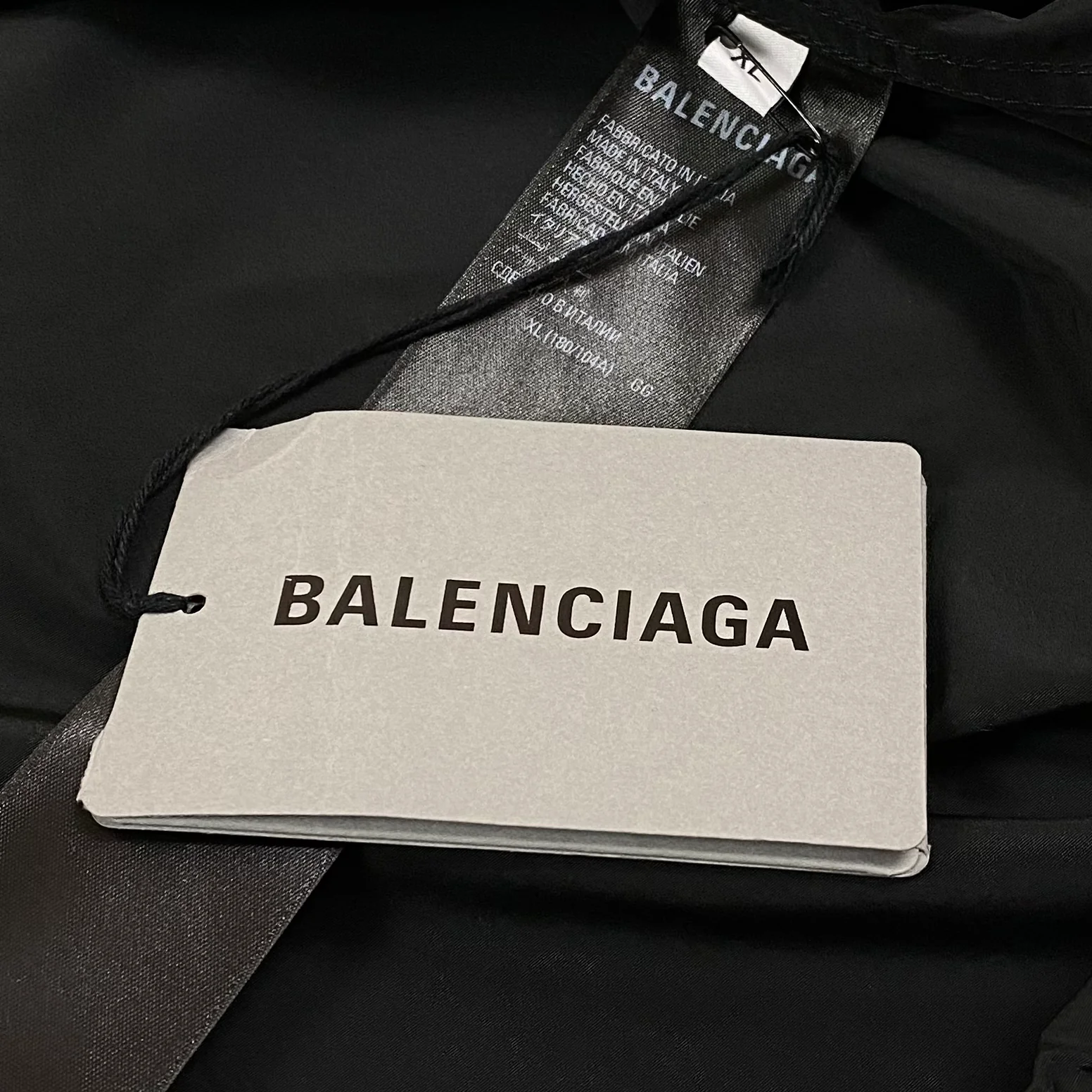 YE24 2022 Gaffer Tape Logo Windbreaker - Image 9