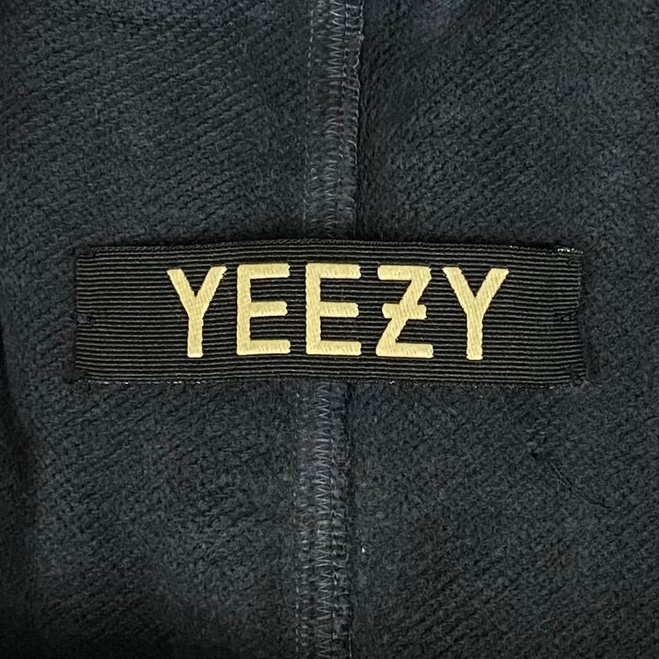 Yeezy Season 1 Beluga Runway Sample Shorts - Image 7