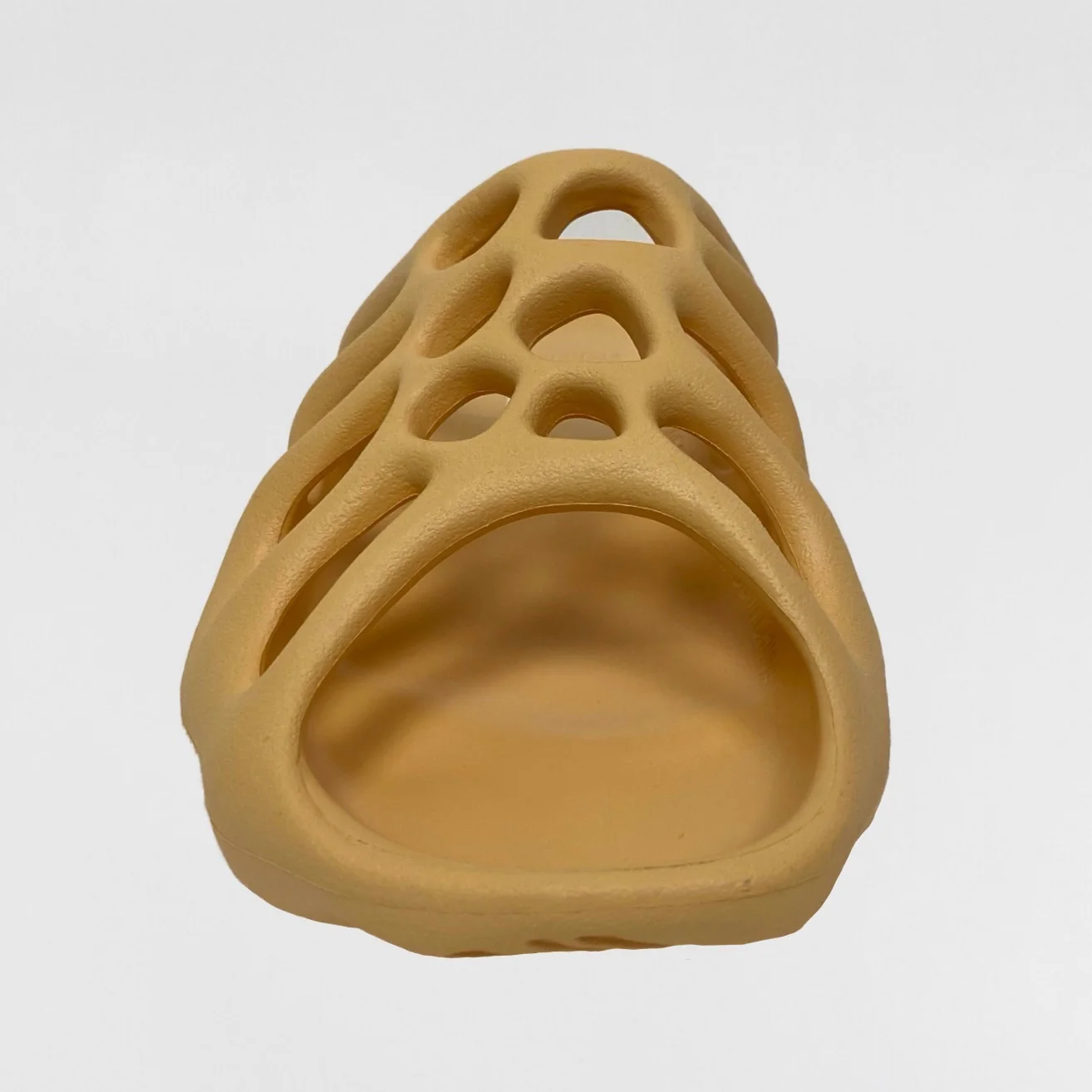 Yeezy 450 Slides In Cream - Image 3